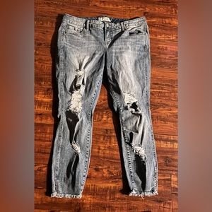 Pre-owned Torrid Super Distressed Jeans. Size 12R